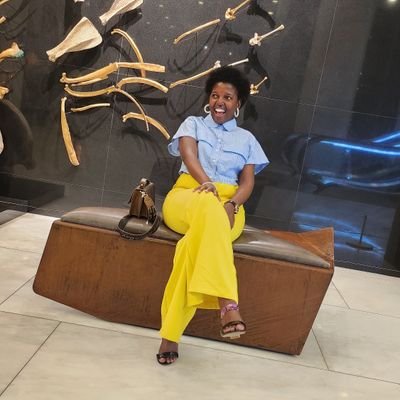 VuyisoT's profile picture. Writer | Model | Art Curator  | Avid Traveler | Citizen of Multiple African Cities 🇿🇦🇧🇼🇳🇦🇸🇿🇺🇬🇿🇼🇹🇿🇰🇪