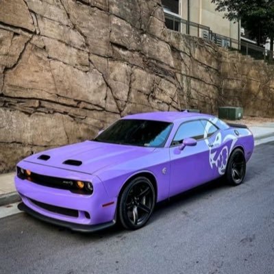 jusachillguyyt's profile picture. I vibe where the music’s good and the energy’s real. 🎶