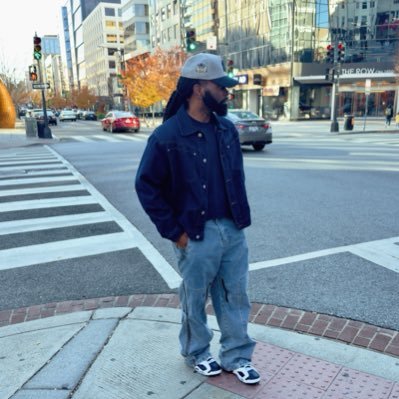 kyrelterrhaun's profile picture. Traveler 🧳 | Life simplified. | Creative | 🛫