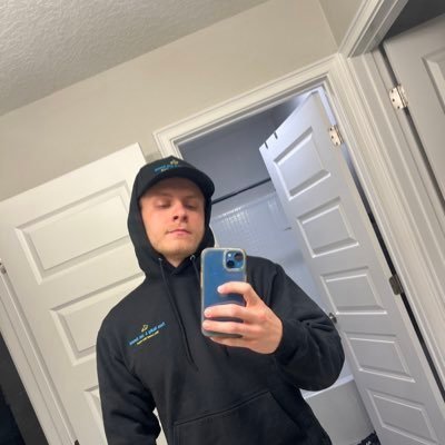 XavierWalt_'s profile picture. X addict