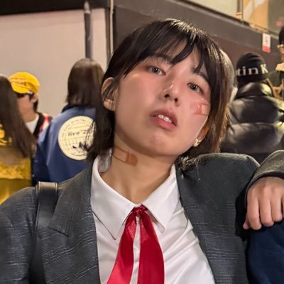 Soulgi7's profile picture. ENTJ / 좋아하는 거 계속 이야기함🥨/밴드 전자양 베이스/ 🎸베이스레슨 문의 카톡ID soulgi / Instagram DM @soulgi7 / Youtube _ Solki Bass