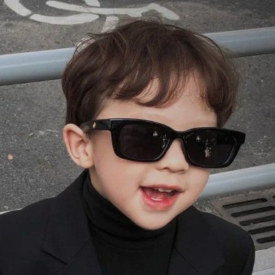 anotherjann_'s profile picture. 