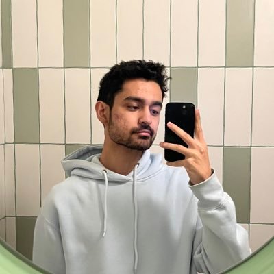 jpegmoe's profile picture. • creative • co-founder of @SyntexGroup • lancing a lot lately