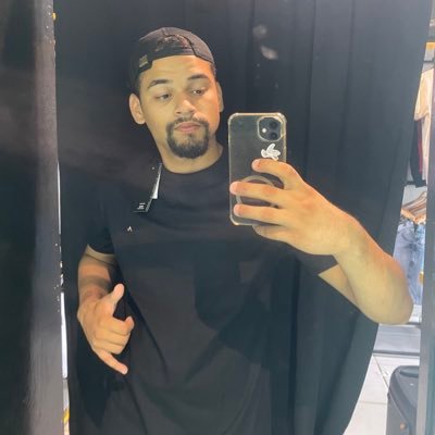 paullogoess_'s profile picture. 🗽