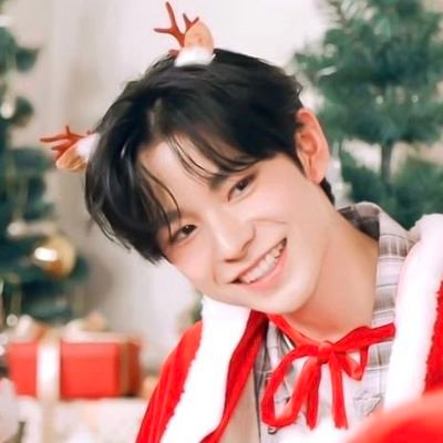 wishxis's profile picture. 