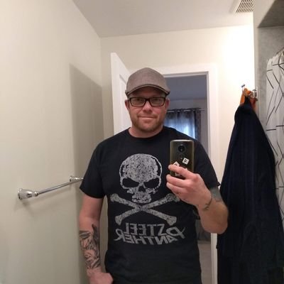 Gerrythewelder's profile picture. Proud to be everything Libtards hate.