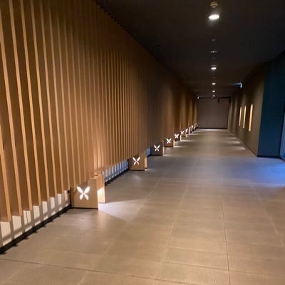 SHS072430686's profile picture. 1週間で4000万稼ぎ、ピーク7500万までいくも半年で借金生活へ。やはりFXは手を出すべきではなかった。。人生詰んでます。離婚したくない。2児のパパ。