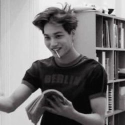 gothicwse's profile picture. kafam çok karışık / 23