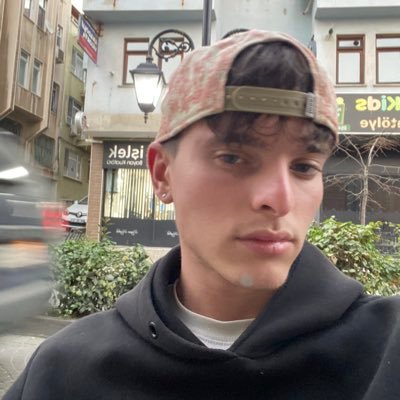 Nuri25157600's profile picture. 