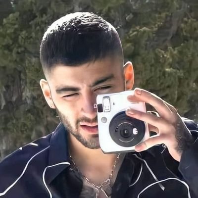 leabxxcke's profile picture. ♡ 
| insta : leabxxcke @zaynmalik | ໑̣  |