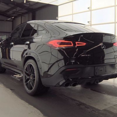 Whydeetee's profile picture. ❤️.