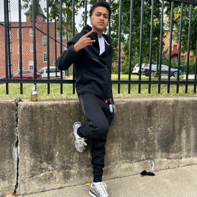 LorChas1's profile picture. 