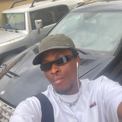 lilbabynot's profile picture. biologique? Designer & Illustrator |Father to @plxto_9 ofadoyin@gmail.com