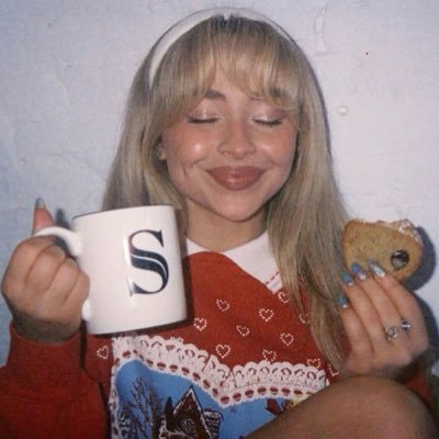 paperringss13's profile picture. Eras Tour Liverpool night 3 | SNS Manchester night 1💘 24 | 🇬🇧 ♎️