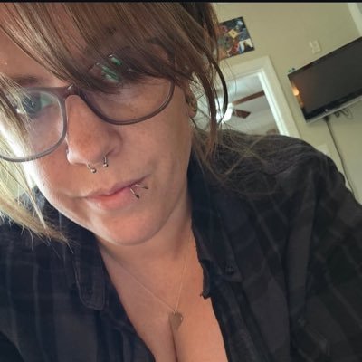 SmithRose379516's profile picture. Creating a space for fun and exploring