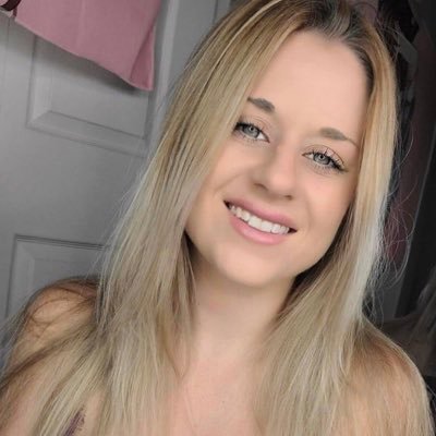 Lisahart1100's profile picture. Don’t try to make the world fit women… make women fit the world