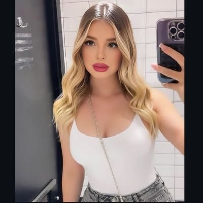 PanizMoradi2's profile picture. baby ...
calm down 🤍