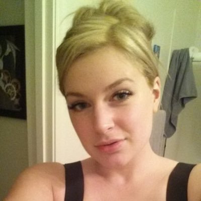 LoraNelson34903's profile picture. 