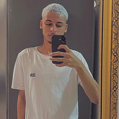 wxyzksc's profile picture. https://t.co/8nCvvNO9Qe