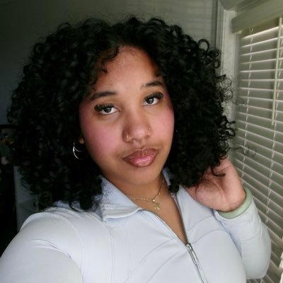 j0nesdanielle's profile picture. 25 ♌️