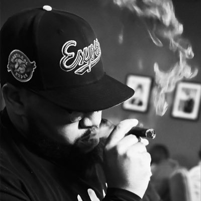 E_NICE_KICKS's profile picture. God First🙏🏽/Father Of AEN💕🖤/Husband Of ACN🖤🖤/Sneaker Collector 👟 Size 15/Fitted Hat Collector 🧢 Size 7 7/8 & 8/Sports Junkie 🏀🏈⚾️🥊🎱