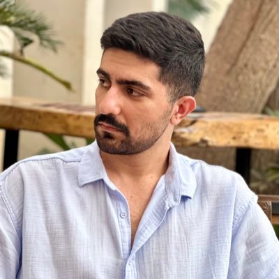 Alira_81's profile picture. دانشجوی پزشکی، تاریخ هم میخونم