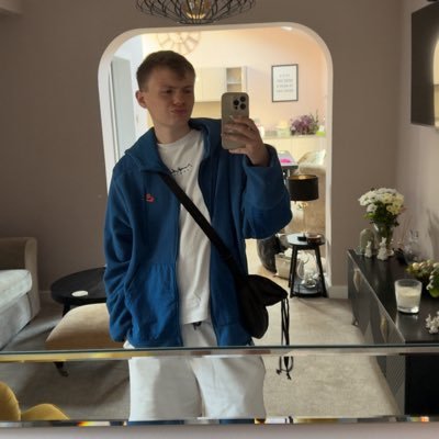 Kyky482268's profile picture. 20 gay 🏳️‍🌈 adult content. piggies get to my link💰🇬🇧 PayPal goes to savings x