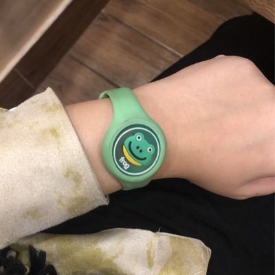 clickbaiitt's profile picture. thinking