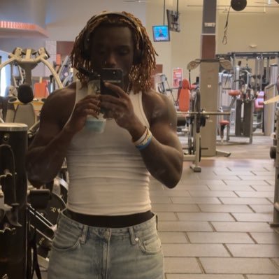 uvxgin's profile picture. 🇭🇹 LocStar 🎸 Dennis Rodman ☥