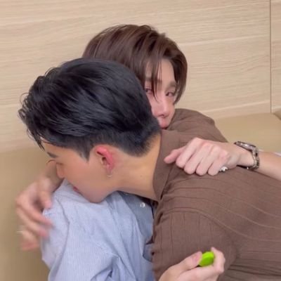 narapp_01's profile picture. ppw makes my day🧡🤍
@ppnaravit  @phuwintang