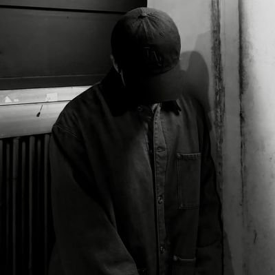 Nammie_rkivefan's profile picture. CUENTA FAN DEDICADA A NAMJOON
→Tiktok: RkiveKnam 
→Spotify:RkiveKnam
→Youtube : Koalakimnamjoon
→Información completa SOLO de @/rkive

«FAN DE KIM NAMJOON »