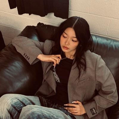 katseyerx's profile picture. don’t be sad be glad, next.