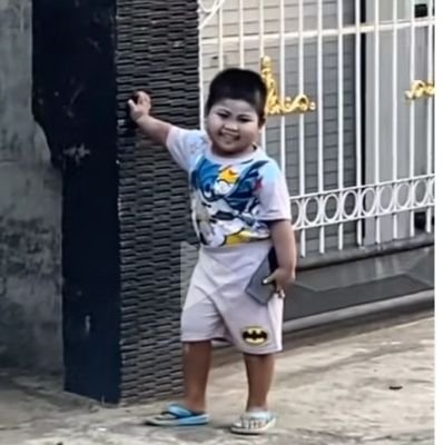 partofher_'s profile picture. What's wrong?