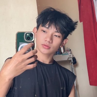 jghion_'s profile picture. |NOT AN ALTER| We were born to die