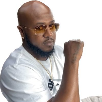 Sneekyrich's profile picture. 