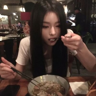 _y3oul1's profile picture. 