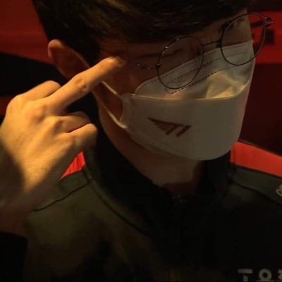 ozupsd's profile picture. @t1lol