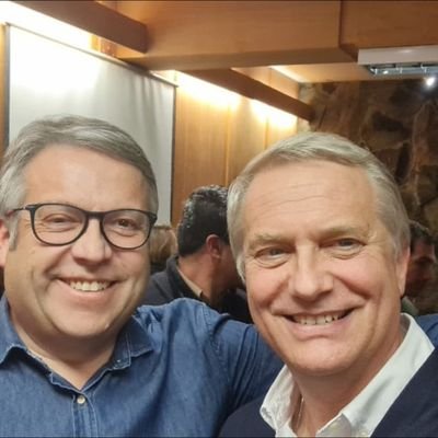 julioalcon2's profile picture. Sureño ,Feliz , buen amigo, me gusta viajar conocer gente alegre y simpática siempre el buen humor ,la UC es mi pasión,