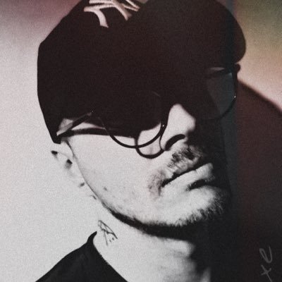 die_h_exe's profile picture. 