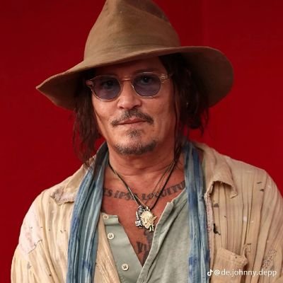 JDepp42644's profile picture. 