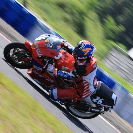 NC30_FORCE_V4's profile picture. へんてこV4アカウント  
NS-1→VFR400R/NC30(初代)
→VFR400R/NC30(2代目)
→ZZR-400N
→VFR400R/NC30(3代目)

FORCEV4の御加護があらんことを