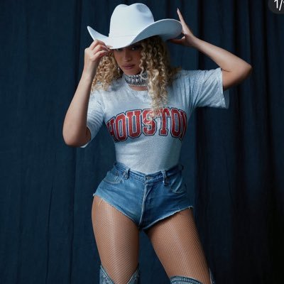 DCwitthevibes's profile picture. 