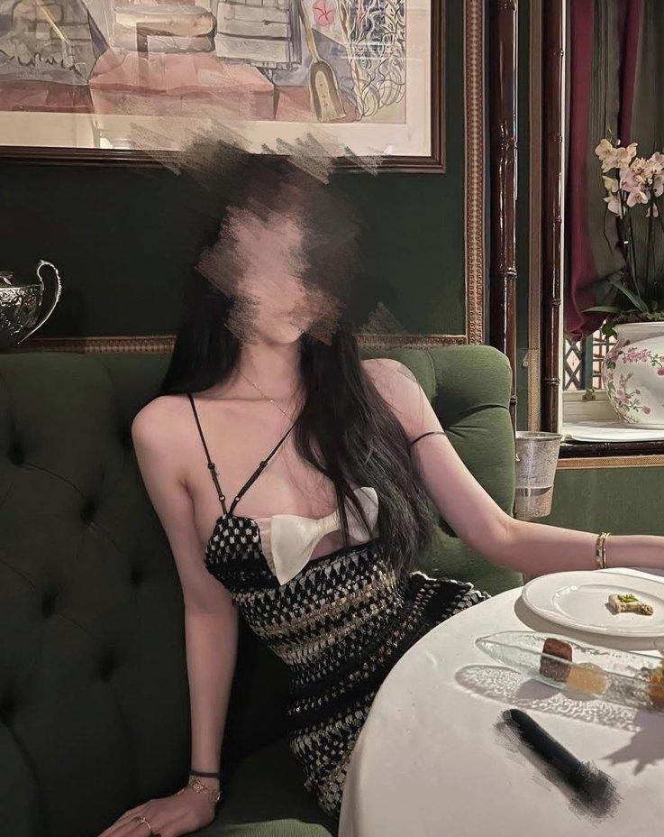 awakegoose37084's profile picture. Little modern suddenly by force character.