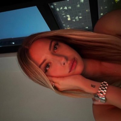 _maduxe's profile picture. “seja a força que eles não conseguem ir contra.”