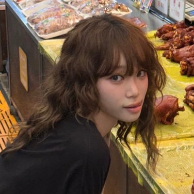 ssamjinzzn's profile picture. in truth she’s not all fearless, but you help her fear less