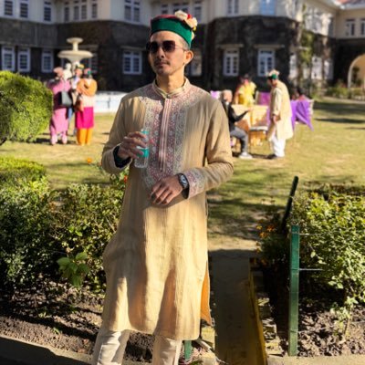 xIN_8's profile picture. Ethereum stuff | Ex-@fuel_network, early Matic (@0xPolygon), M&A @EYnews; Host @FWBtweets | MBA @iimb_official | Heavy music lover. Utd fan. Cyclist. Himalayan.