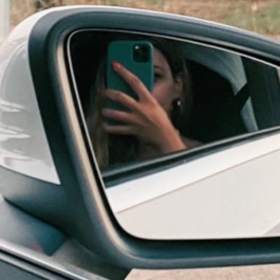 ILostMyChoo's profile picture. Conservative Independent. 🇺🇸🇮🇹 Wife & mother of 3. Private property of @AJR0SS0. Antivaxxer. BFA Fashion Merch & Design @FIT. Dresser Upper👗 Ballerina🩰