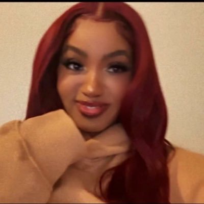 Chocoooolatee13's profile picture. ❤️🎒🩸❤️🎒