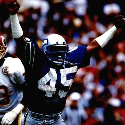 tg009068's profile picture. seattle sports enthusiast☔️

Avid asstros hater/professional wrestling and mma fan