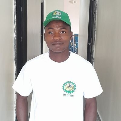 ope_sultan's profile picture. Striving Muslim *Striving upon the Sunnah *Med student *I make nice foot wears * Graphics Designer* 2025 NCDMB Essay 1st runner up.